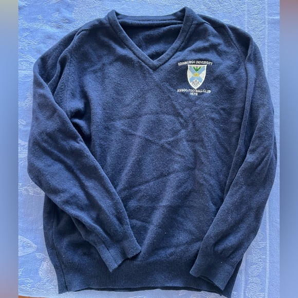 Edinburgh University Assoc. Football Club | Vintage V-Neck Sweater - Picture 2 of 2